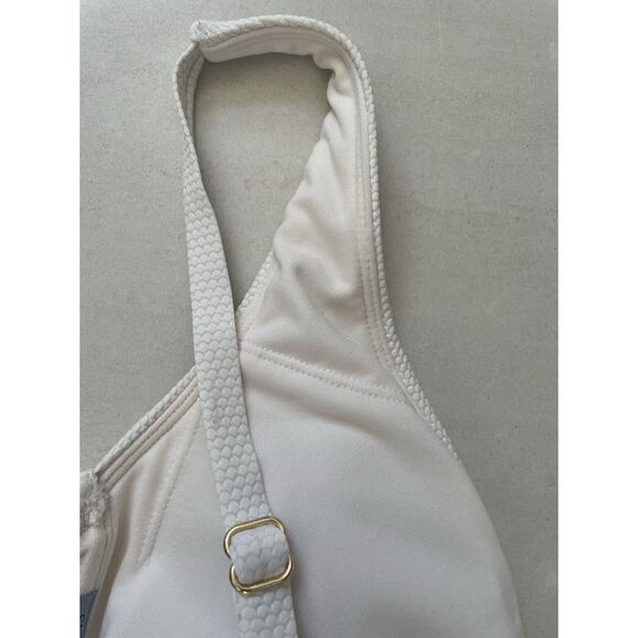 Shade & Shore Swim One Piece Swimsuit Textured Cut Out Swimwear - Picture 8 of 13